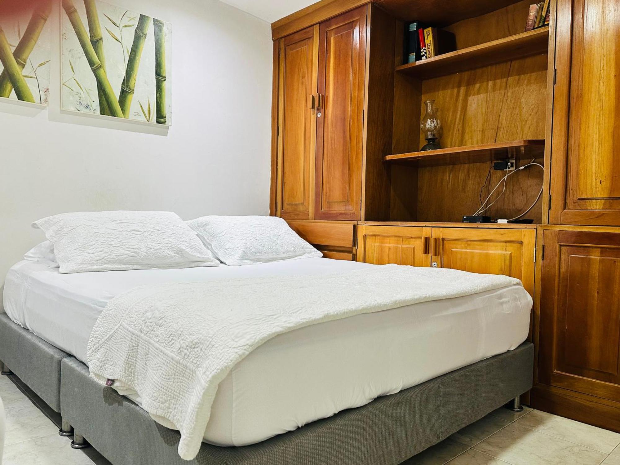 Apartamento Alvarez Картахена Экстерьер фото